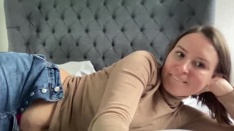 Snapshot of eatmypie69 chatting on 12-04-24, 11:19 Nadia Ferreira  online show from 12-04-24, 11:19