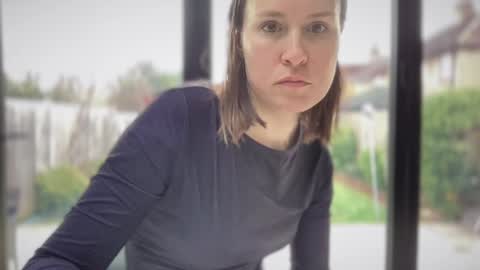 Snapshot of eatmypie69 chatting on 02-04-25, 09:49 Nadia Ferreira  online show from 02-04-25, 09:49