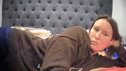 Nadia Ferreira  online show from 02-22-26, 07:23