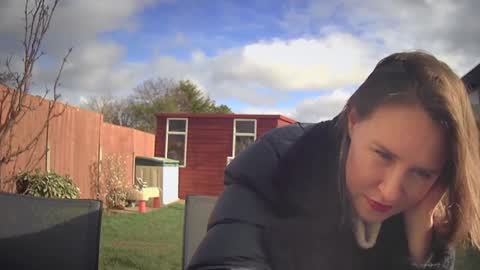 Nadia Ferreira  online show from 02-24-26, 10:24