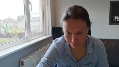 Nadia Ferreira  online show from 06-09-26, 09:43