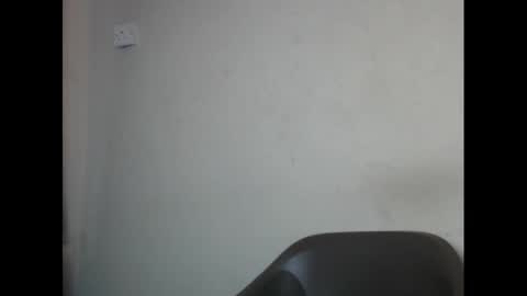 Snapshot of eatuupx chatting on 01-09-25, 10:41 eatuupx online show from 01-09-25, 10:41