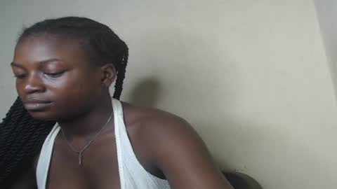 Snapshot of eatuupx chatting on 01-25-25, 11:44 eatuupx online show from 01-25-25, 11:44