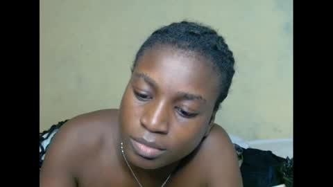 Snapshot of eatuupx chatting on 03-06-25, 10:15 eatuupx online show from 03-06-25, 10:15