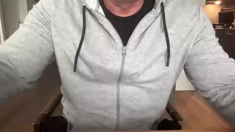 ebnk15 online show from 10-23-25, 09:19