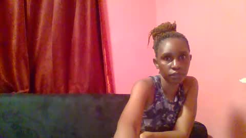 Snapshot of ebon_fantasy1 chatting on 06-08-26, 08:09 Ebon Fantasy1s online show from 06-08-26, 08:09