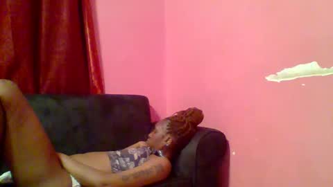 Snapshot of ebon_fantasy1 chatting on 06-09-26, 10:21 Ebon Fantasy1s online show from 06-09-26, 10:21