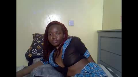 Snapshot of eboniana chatting on 05-16-26, 06:54 eboniana online show from 05-16-26, 06:54