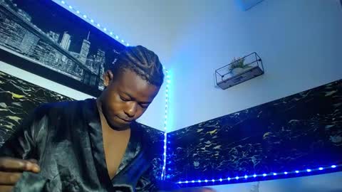 Chris Palaz  online show from 10-10-25, 06:18