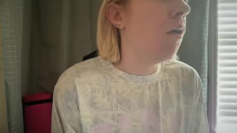 americnbarbie online show from 10-22-25, 05:13