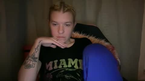 americnbarbie online show from 10-30-25, 03:08