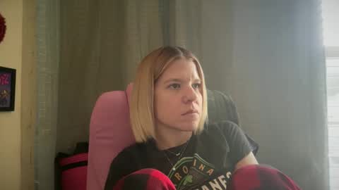 americnbarbie online show from 05-02-26, 07:19
