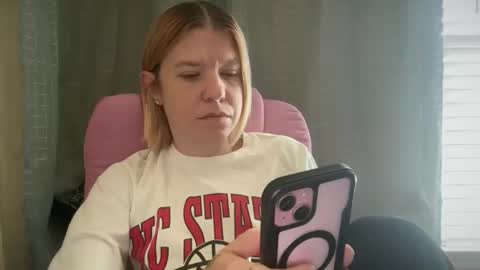 americnbarbie online show from 05-25-26, 02:12