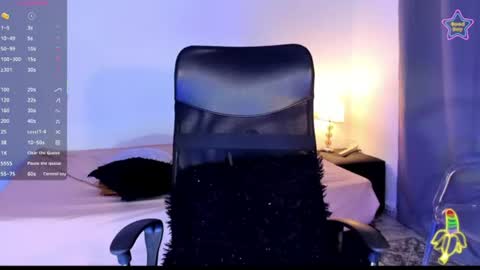 Snapshot of ebony__queen2 chatting on 06-15-26, 08:22 ebony__queen2 online show from 06-15-26, 08:22