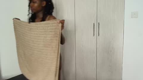 Angelina online show from 11-14-25, 07:12