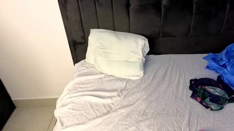 Arya online show from 11-18-25, 08:13