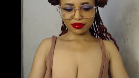 Snapshot of ebony_badgirl chatting on 10-19-25, 05:41 Ebony badgirl online show from 10-19-25, 05:41
