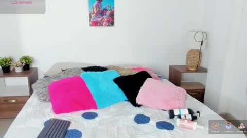 ebony_cute9 online show from 04-07-26, 07:03