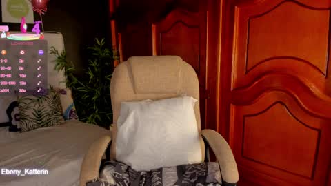 ebony_katterin online show from 04-01-26, 01:41