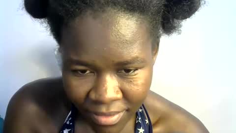 ebony_lynne online show from 05-01-26, 08:19