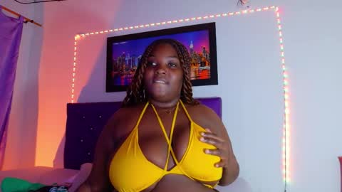 Snapshot of ebony_neighbormoans chatting on 11-13-25, 06:29 LINA online show from 11-13-25, 06:29
