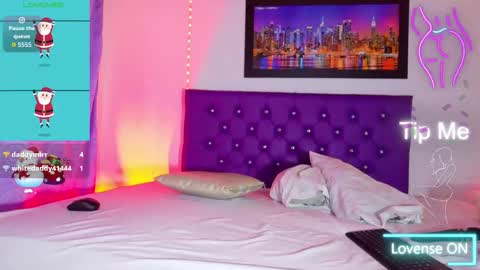 Snapshot of ebony_neighbormoans chatting on 12-05-25, 10:57 LINA online show from 12-05-25, 10:57