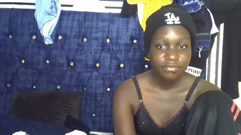 Snapshot of ebony_nita chatting on 03-14-26, 07:19 ebony_nita online show from 03-14-26, 07:19