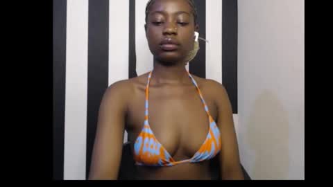 Ella online show from 11-22-25, 09:30