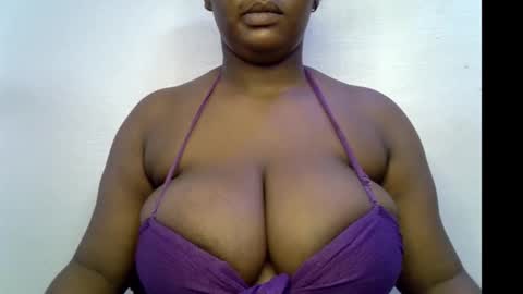 Snapshot of ebony_plumx12 chatting on 11-05-25, 11:16 Prisy online show from 11-05-25, 11:16