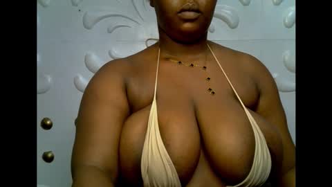 Snapshot of ebony_plumx12 chatting on 11-14-25, 08:51 Prisy online show from 11-14-25, 08:51