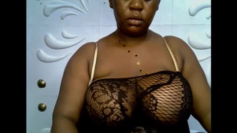 Snapshot of ebony_plumx12 chatting on 11-22-25, 08:08 Prisy online show from 11-22-25, 08:08