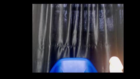 Queen online show from 01-10-26, 10:06