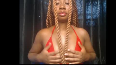 Queen online show from 04-26-26, 10:24