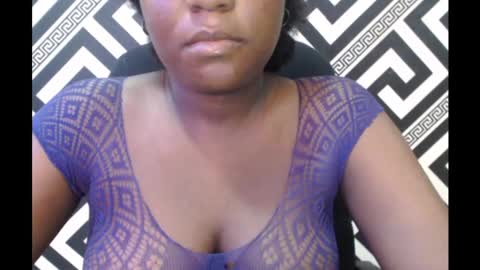 Snapshot of ebony_sexy_queen chatting on 03-04-25, 08:16 Racheal online show from 03-04-25, 08:16