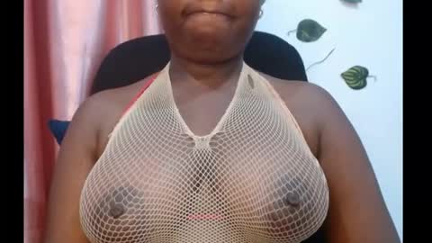 Snapshot of ebony_sexy_queen chatting on 09-22-25, 01:18 Racheal online show from 09-22-25, 01:18