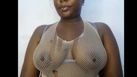 Snapshot of ebony_sexy_queen chatting on 10-13-25, 08:09 Racheal online show from 10-13-25, 08:09