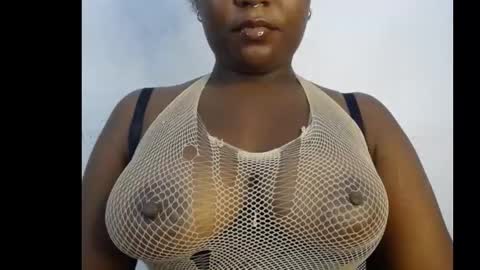 Snapshot of ebony_sexy_queen chatting on 10-20-25, 06:41 Racheal online show from 10-20-25, 06:41