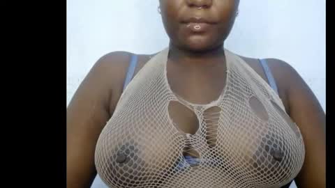 Snapshot of ebony_sexy_queen chatting on 10-25-25, 08:36 Racheal online show from 10-25-25, 08:36