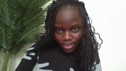 Snapshot of ebony_tasha chatting on 05-24-26, 09:14 tasha online show from 05-24-26, 09:14