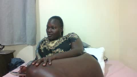 Snapshot of ebonyblack28 chatting on 09-21-25, 04:41 MELVINE online show from 09-21-25, 04:41