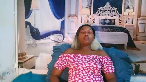 Tamia online show from 02-05-25, 01:11