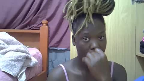 ebonydora online show from 12-17-25, 02:50