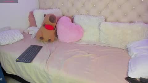 Queen Ebony online show from 11-10-25, 10:09