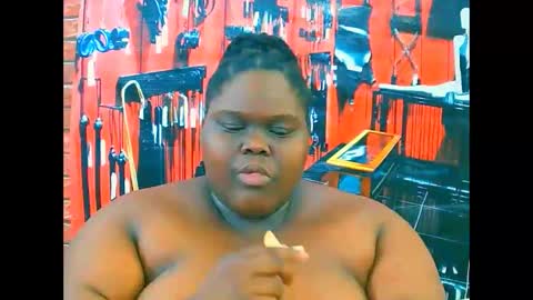 ebonyhotbuns4u2luv online show from 11-13-25, 09:41