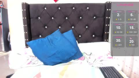 Snapshot of ebonylatinx chatting on 12-24-24, 09:33 Angela online show from 12-24-24, 09:33