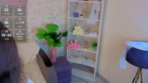 Milly online show from 11-18-25, 03:56