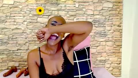 Snapshot of ebonyolive69 chatting on 05-14-26, 10:05 Cindy online show from 05-14-26, 10:05