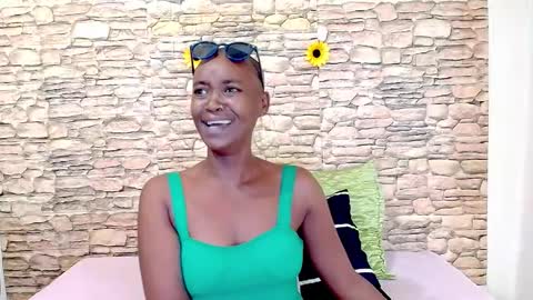 Snapshot of ebonyolive69 chatting on 05-15-26, 06:48 Cindy online show from 05-15-26, 06:48