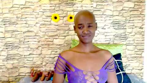 Snapshot of ebonyolive69 chatting on 05-25-26, 06:36 Cindy online show from 05-25-26, 06:36