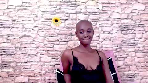 Snapshot of ebonyolive69 chatting on 05-29-26, 05:33 Cindy online show from 05-29-26, 05:33